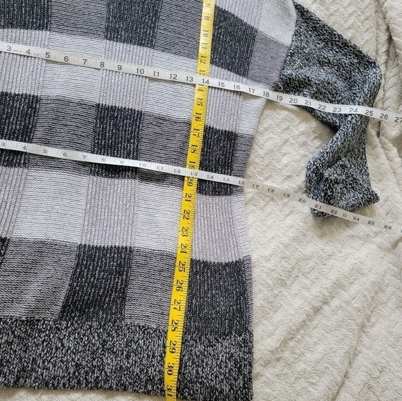 URBAN OUTFITTERS BDG  Oversized Sweater - Picture 3 of 10